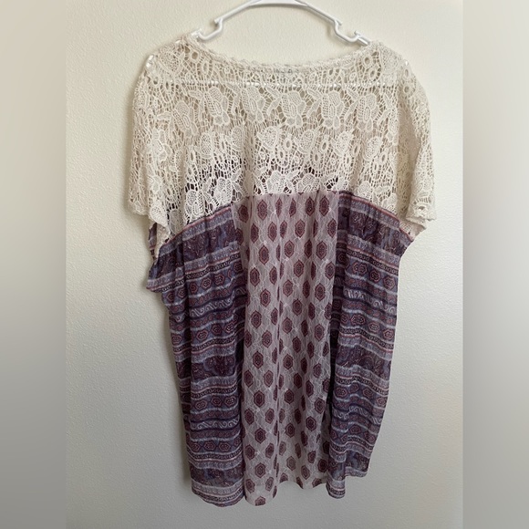 CATO Top - Picture 5 of 10